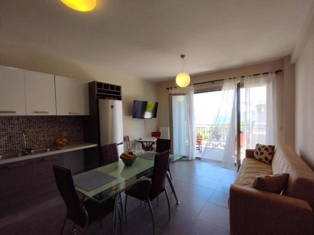 Angelos Apartments Karavomylos Exterior photo