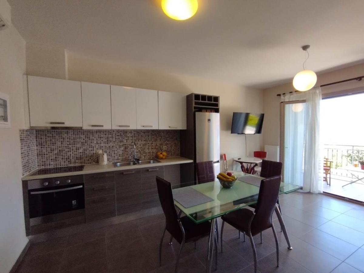 Angelos Apartments Karavomylos Exterior photo